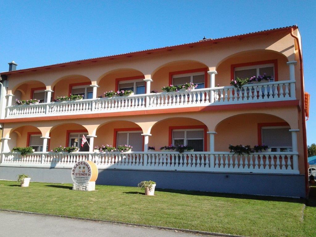 Arkadenhaus Steiner Bed and Breakfast Podersdorf am See Eksteriør billede