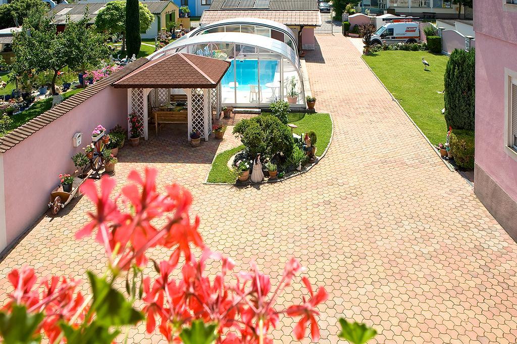 Arkadenhaus Steiner Bed and Breakfast Podersdorf am See Eksteriør billede